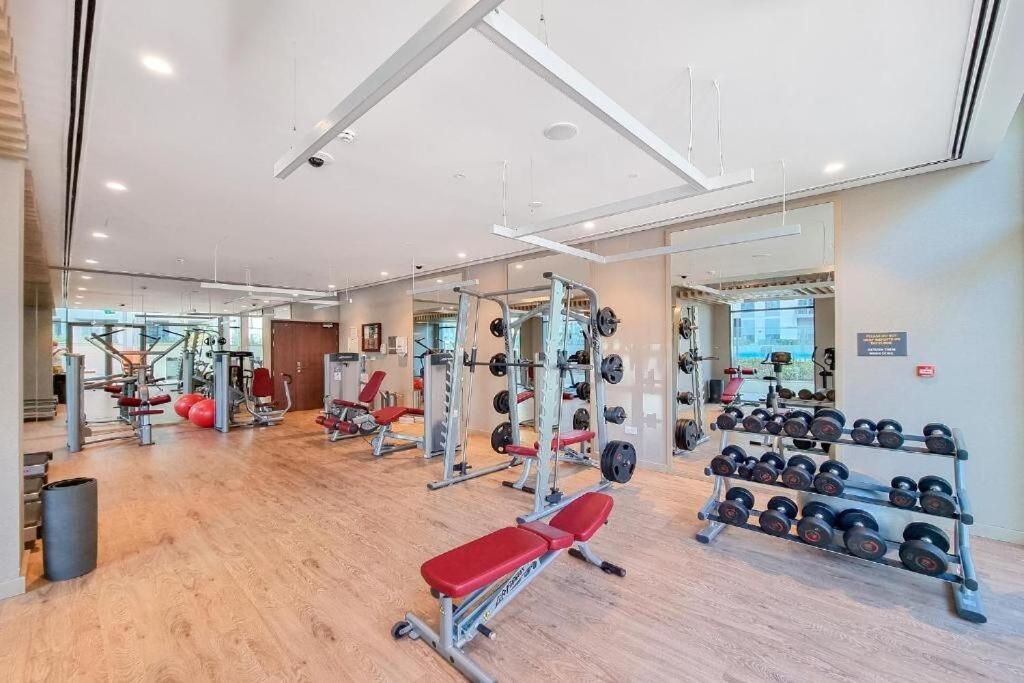 1br Fully Furnished In * Dubai