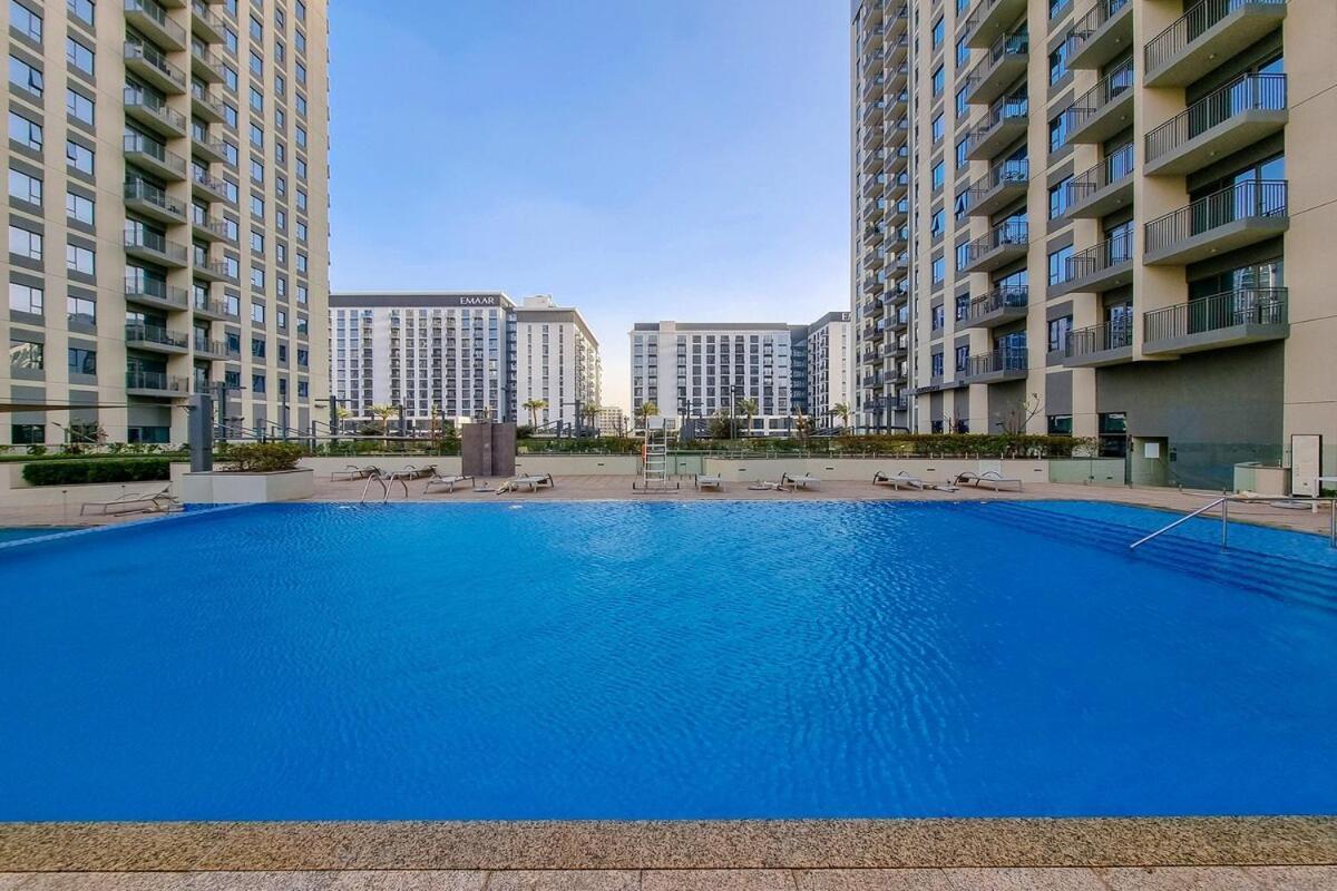 1br Fully Furnished In Apartment *
