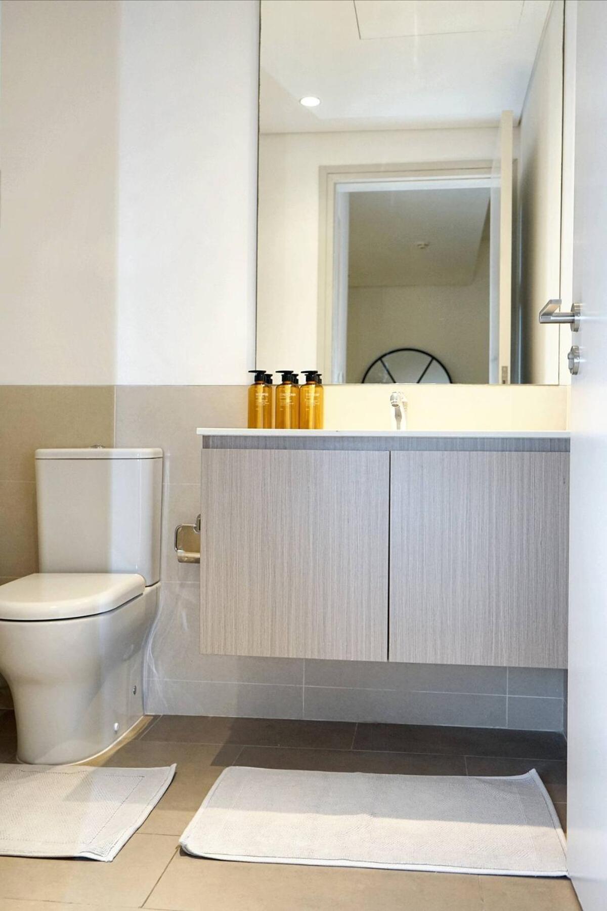 1br Fully Furnished In Apartment *